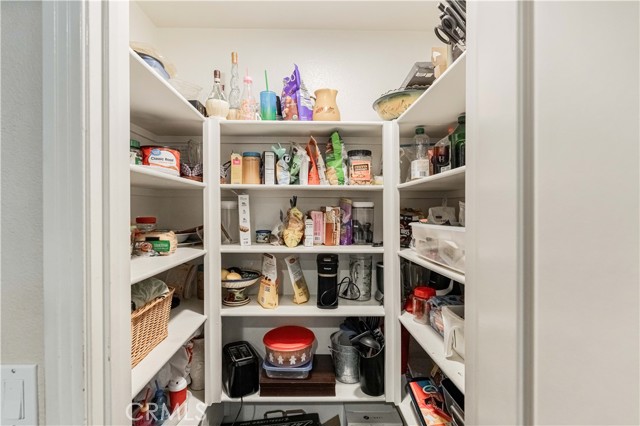 Detail Gallery Image 16 of 40 For 32016 Woodside Ct, Temecula,  CA 92592 - 4 Beds | 3 Baths