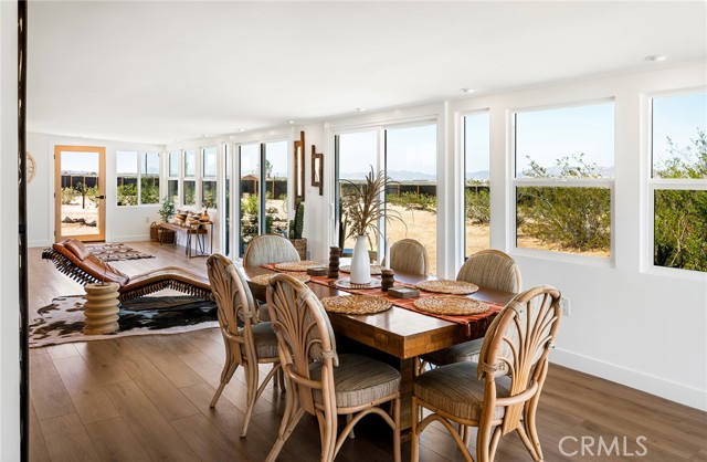 70315 Indian Trail, 29 Palms CA: https://media.crmls.org/medias/dd96061e-378c-42b2-b156-6dd35190fa2c.jpg