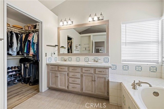 3314 Sandstone Court, Palmdale CA: https://media.crmls.org/medias/dd96e4f2-8fe5-4a64-836a-7ddda4aa052d.jpg