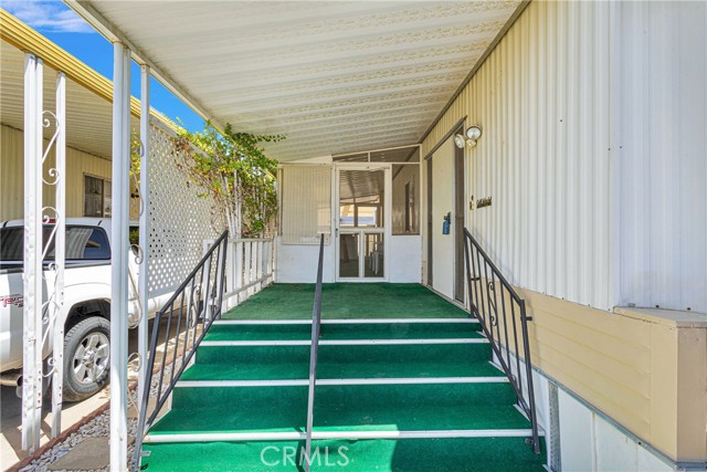 Detail Gallery Image 5 of 35 For 14411 Palmdale Rd #56,  Victorville,  CA 92392 - 2 Beds | 2 Baths