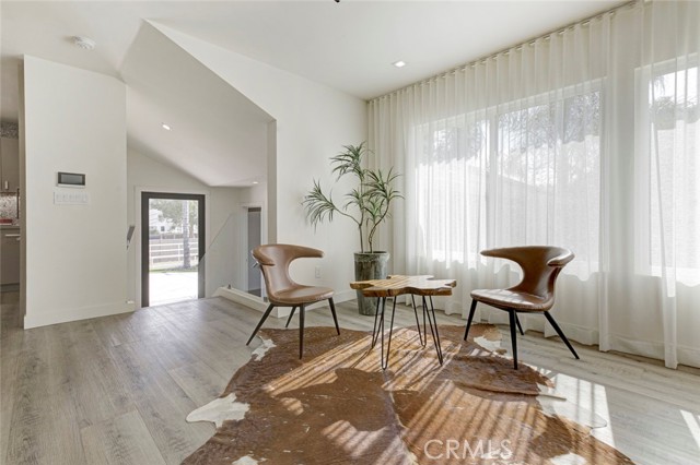 Detail Gallery Image 23 of 75 For 10555 Art St, Shadow Hills,  CA 91040 - 2 Beds | 3 Baths