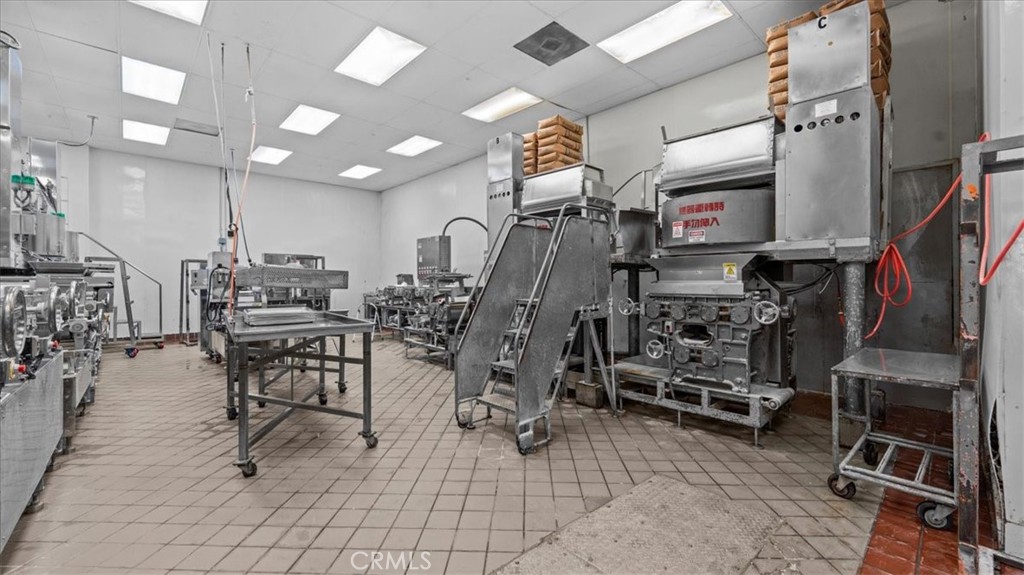 MLS #CV26003816 image #11