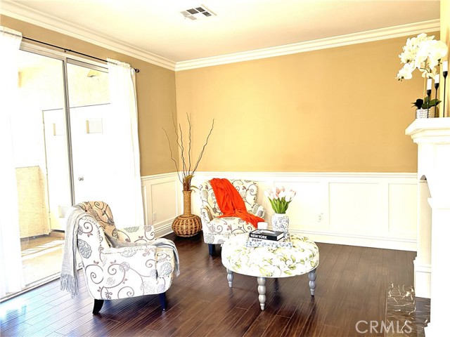 Detail Gallery Image 4 of 29 For 10824 Sabre Hill Dr, San Diego,  CA 92128 - 1 Beds | 1 Baths