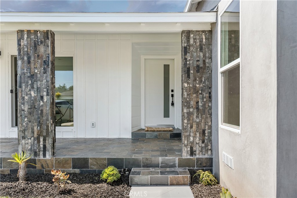 MLS #DW25176930 img 3