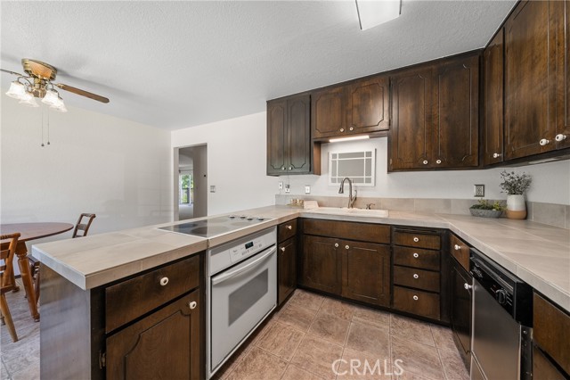 Detail Gallery Image 8 of 35 For 868 14th St, Lakeport,  CA 95453 - 3 Beds | 2 Baths