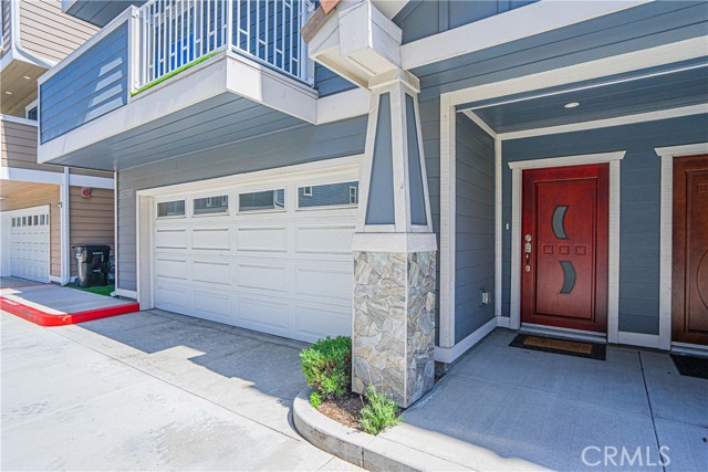 Detail Gallery Image 2 of 32 For 9559 Firestone Bld #B,  Downey,  CA 90241 - 3 Beds | 3 Baths