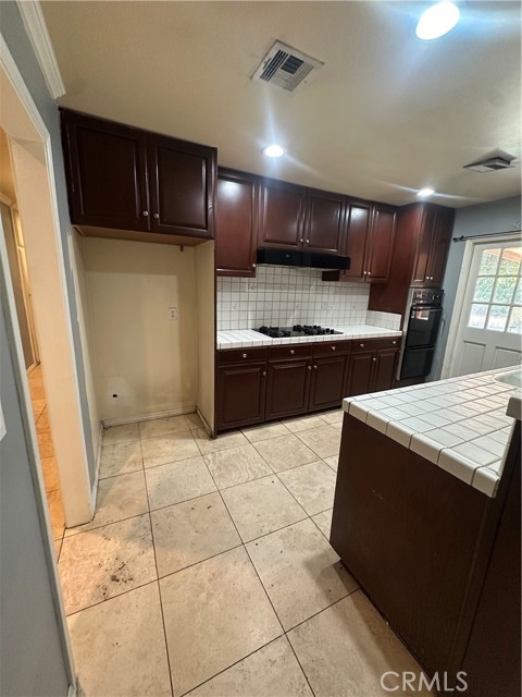 15926 Napa Street, North Hills CA: https://media.crmls.org/medias/dd9a1ec8-5632-4d8f-94c6-ea6c3b80769a.jpg