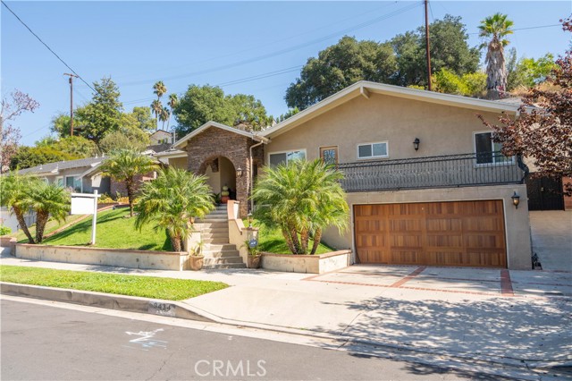 9434 Mclennan Avenue, Northridge CA: https://media.crmls.org/medias/dd9a4466-05ad-475a-8eb0-c350f2d1b426.jpg