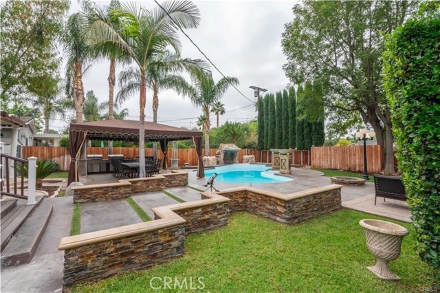Detail Gallery Image 48 of 54 For 18834 Devonshire St, Northridge,  CA 91324 - 3 Beds | 3 Baths