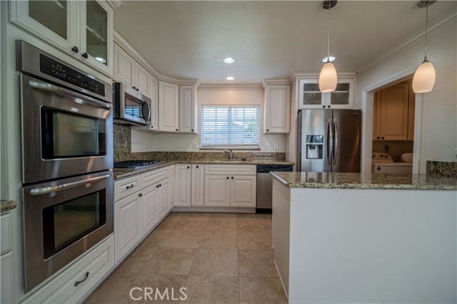 Detail Gallery Image 10 of 24 For 9355 El Blanco Ave, Fountain Valley,  CA 92708 - 3 Beds | 2 Baths