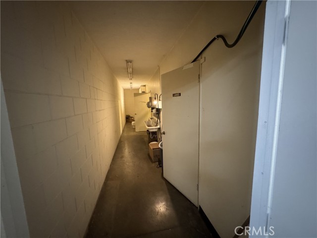 220 N Sunset Avenue, City Of Industry CA: https://media.crmls.org/medias/dd9d740a-8966-42af-8a5c-ec7fc5d59084.jpg