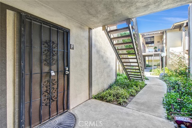 Detail Gallery Image 5 of 24 For 812 Coriander Dr #F,  Torrance,  CA 90502 - 1 Beds | 1 Baths