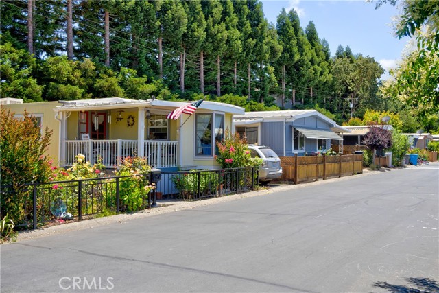 5250 Whispering Creek Drive, Santa Rosa CA: https://media.crmls.org/medias/dd9ed4b4-c325-4f59-bb9b-03b093318e55.jpg