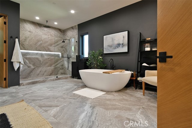 Detail Gallery Image 34 of 36 For 14753 Round Valley, Sherman Oaks,  CA 91403 - 4 Beds | 5 Baths