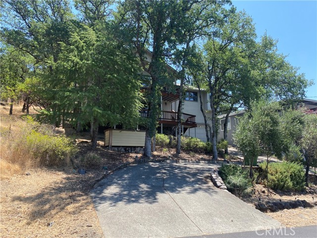 19232 N Shore Court, Hidden Valley Lake CA: https://media.crmls.org/medias/dd9f8f8f-2021-421e-a560-cbcff8f7414b.jpg