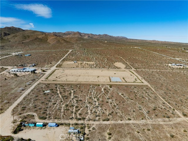 Detail Gallery Image 13 of 24 For 55138 Lilac, Landers,  CA 92285 - – Beds | – Baths