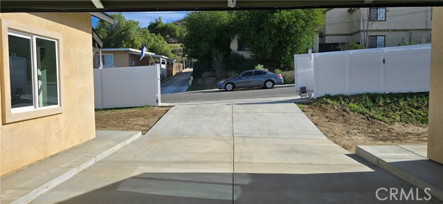 237 E Prospect Street, Lake Elsinore CA: https://media.crmls.org/medias/dda0c4cc-9a72-4877-b74f-ca56d1e2853b.jpg