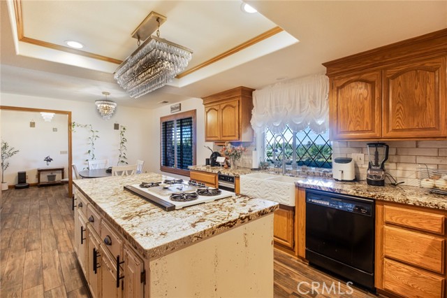 41653 62nd W Street, Palmdale CA: https://media.crmls.org/medias/dda1562f-2cea-4ec0-b760-993a82b7b975.jpg