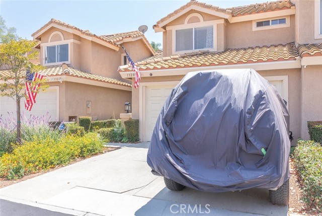 13208 Setting Sun Court, Chino Hills CA: https://media.crmls.org/medias/dda247e1-e125-4b0f-bb72-c59f71505e10.jpg