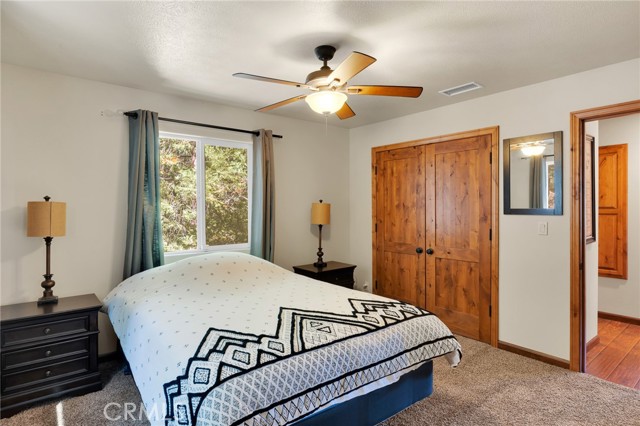 Detail Gallery Image 10 of 30 For 28679 Shenandoah Dr, Lake Arrowhead,  CA 92352 - 3 Beds | 2 Baths