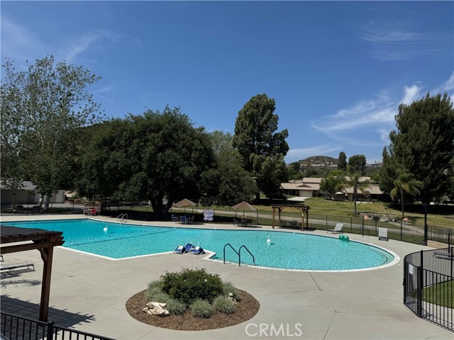 Detail Gallery Image 38 of 42 For 19110 Avenue of the Oaks #D,  Newhall,  CA 91321 - 2 Beds | 1 Baths