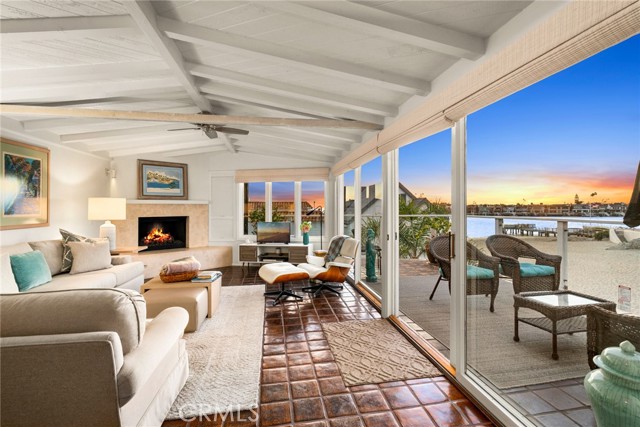 2616 Cove Street, Corona del Mar CA: https://media.crmls.org/medias/dda35a66-d085-448d-b7c9-417517ab4641.jpg