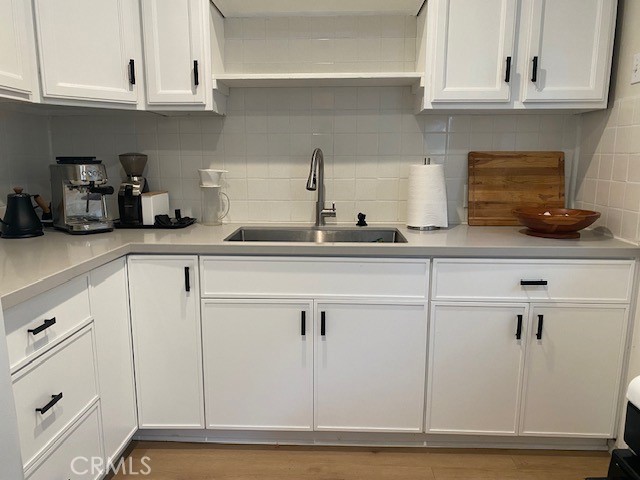 Detail Gallery Image 8 of 17 For 13103 Venice Bld, Los Angeles,  CA 90066 - 3 Beds | 3 Baths