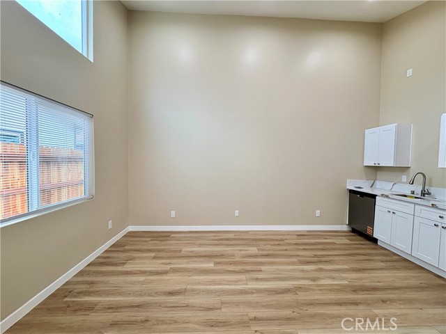 Detail Gallery Image 4 of 10 For 1464 3rd St #2,  La Verne,  CA 91750 - 0 Beds | 1 Baths