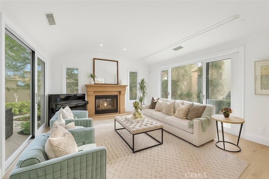 MLS #OC25263952 image #10