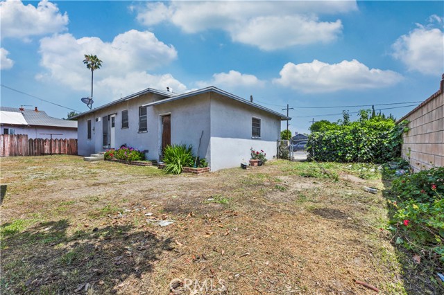 Detail Gallery Image 2 of 12 For 4811 La Rica Ave, Baldwin Park,  CA 91706 - 2 Beds | 1 Baths