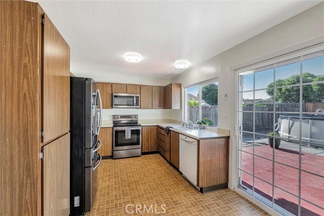 Detail Gallery Image 13 of 37 For 1103 Gassett Ct, Hayward,  CA 94544 - 3 Beds | 2 Baths