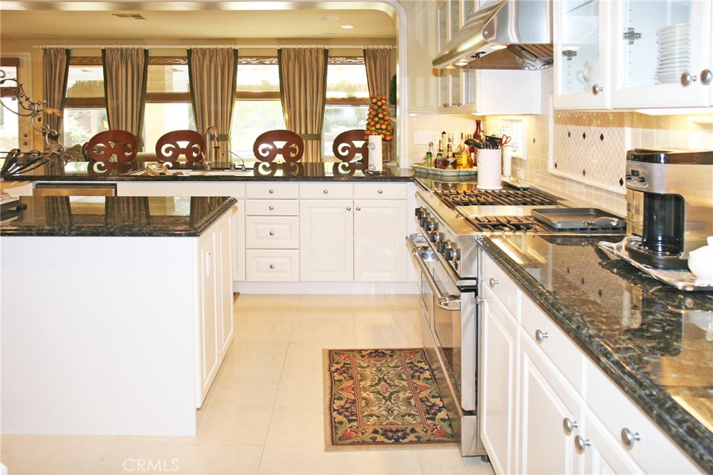 MLS #OC25175957 img 8