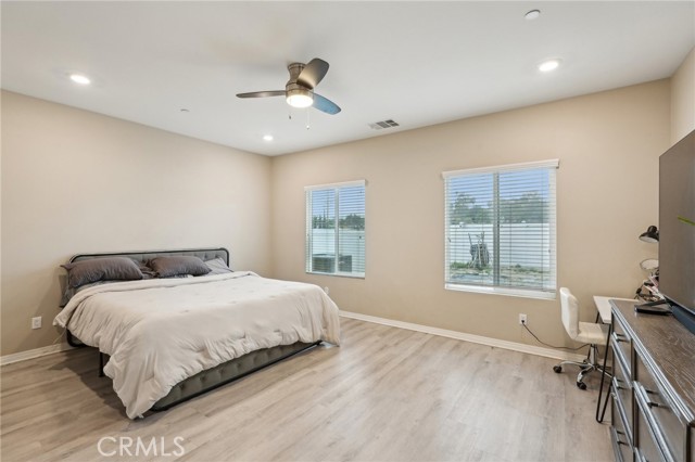 128 Chumash, Perris CA: https://media.crmls.org/medias/dda5a7f8-2298-49a3-93bc-b20b4c26e68e.jpg