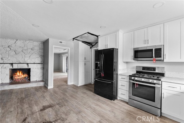 1754 N 1st Avenue, Upland CA: https://media.crmls.org/medias/dda72c43-e9a7-4b81-a3fe-c0f606640852.jpg