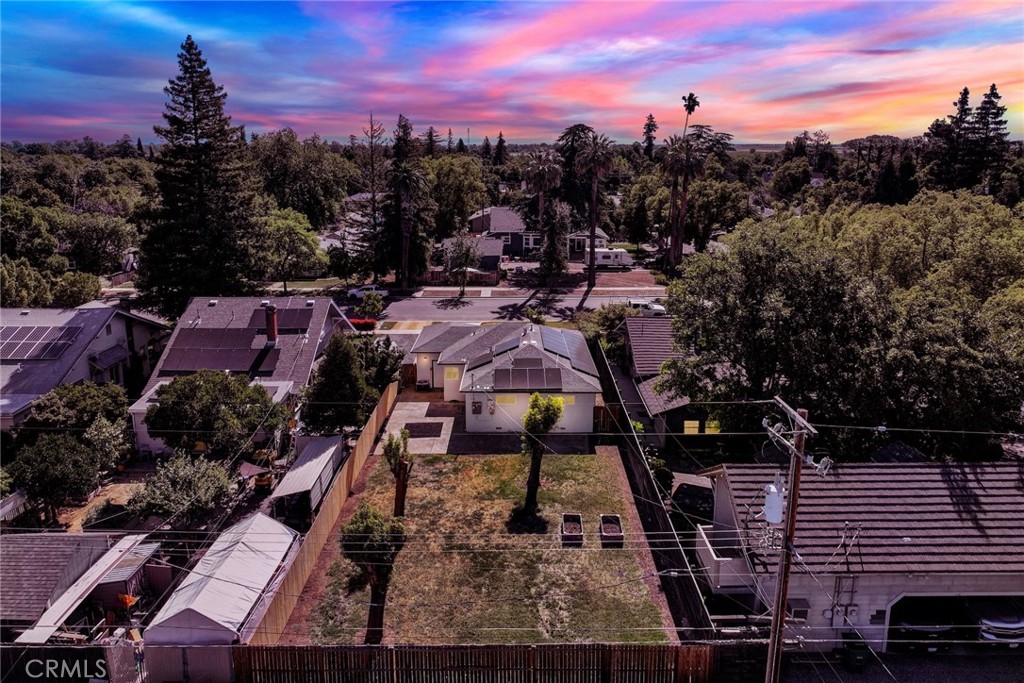 https://media.crmls.org/medias/dda77471-7b66-4374-aad2-820947a676dd.jpg?preset=X-Large