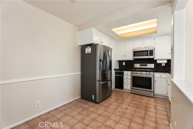 23524 Ribalta, Mission Viejo CA: https://media.crmls.org/medias/dda86b37-b243-4e09-8591-77d299a5e4ba.jpg