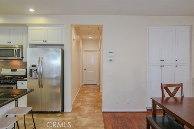 Detail Gallery Image 10 of 22 For 4098 S Emory Ln Unit #9, Ontario,  CA 91761 - 2 Beds | 2 Baths