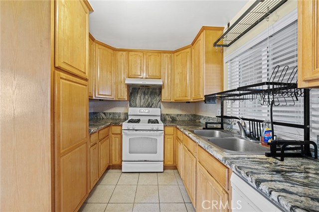 205 Sunset Avenue, San Gabriel CA: https://media.crmls.org/medias/dda8e430-7dda-489b-864f-ebb75f1efa67.jpg