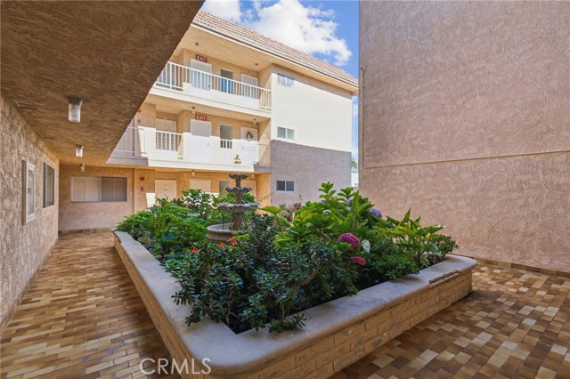 Detail Gallery Image 4 of 35 For 1311 S Grand Ave #14,  San Pedro,  CA 90731 - 2 Beds | 1 Baths