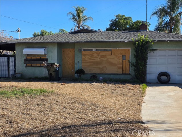 2927 Duffy, San Bernardino CA: https://media.crmls.org/medias/ddaa18d6-6437-4b4c-87c9-15c185edb764.jpg