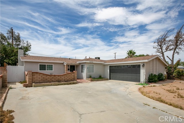 Detail Gallery Image 1 of 21 For 43743 Fern Ave, Lancaster,  CA 93534 - 3 Beds | 2 Baths
