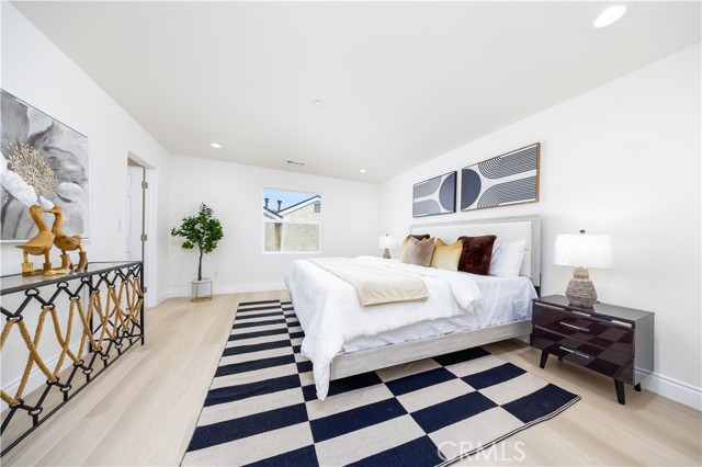 737 Lewis Street, Pomona CA: https://media.crmls.org/medias/ddaadab0-741f-450a-ac18-24d04964c3d7.jpg