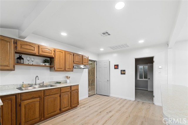 Detail Gallery Image 10 of 26 For 3015 Kemper Ct, Los Angeles,  CA 90065 - 2 Beds | 2 Baths