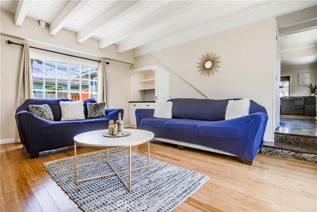 Detail Gallery Image 8 of 22 For 2902 Spreckels Ct, Redondo Beach,  CA 90278 - 3 Beds | 2 Baths