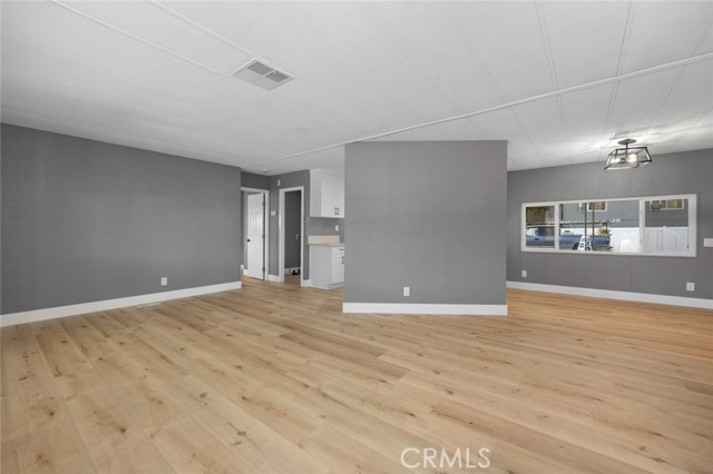 17221 Hidalgo Drive, Perris CA: https://media.crmls.org/medias/ddaebbb0-2d60-4363-b482-67bee9814556.jpg