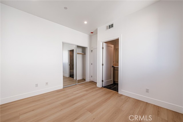 Detail Gallery Image 45 of 75 For 5209 W 20th, Los Angeles,  CA 90016 - – Beds | – Baths