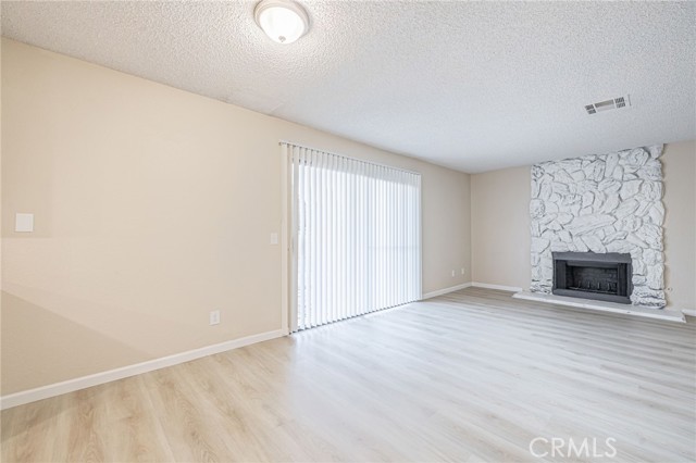 Detail Gallery Image 22 of 49 For 1201 Camran, Lancaster,  CA 93535 - 5 Beds | 3 Baths