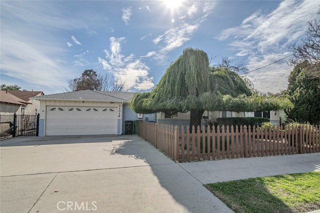 Detail Gallery Image 1 of 1 For 21016 Saticoy St, Canoga Park,  CA 91304 - 3 Beds | 2/1 Baths