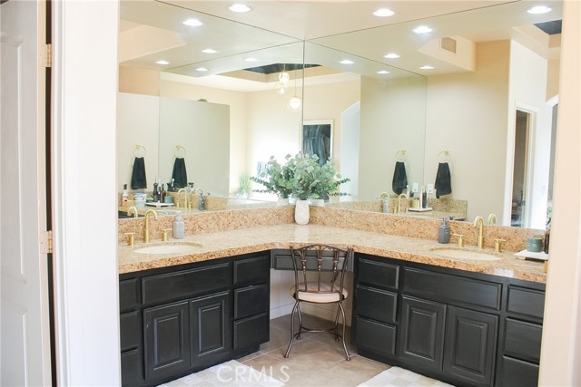 Detail Gallery Image 11 of 23 For 7525 Whitney Ave, Yucca Valley,  CA 92284 - 4 Beds | 2 Baths