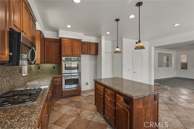 Detail Gallery Image 18 of 46 For 28366 Northmoore Pl, Menifee,  CA 92584 - 5 Beds | 3 Baths